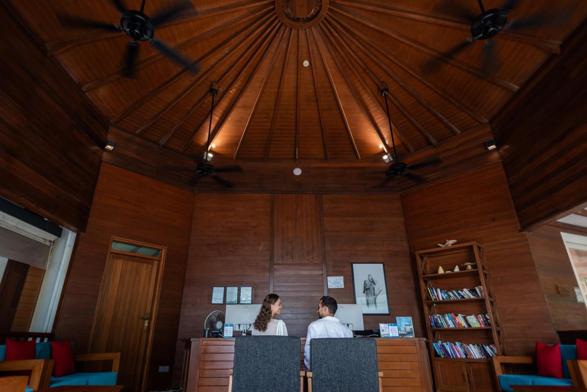Dhigufaru Island Resort Kudarikilu Esterno foto